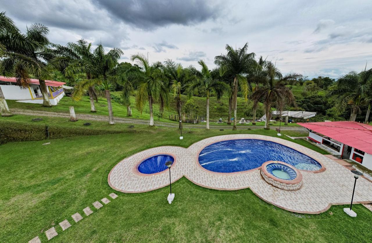 Hotel Rancho Chihuahua Filandia Zewnętrze zdjęcie