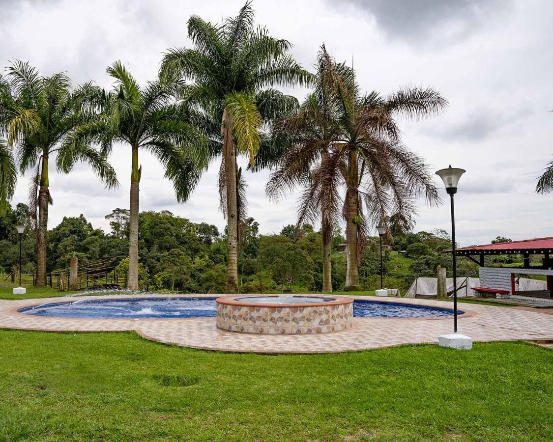 Hotel Rancho Chihuahua Filandia Zewnętrze zdjęcie