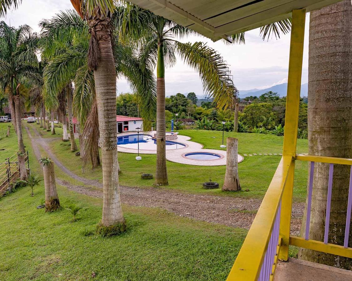 Hotel Rancho Chihuahua Filandia Zewnętrze zdjęcie